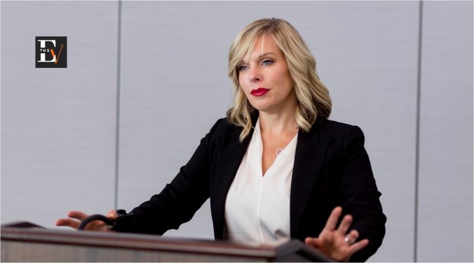 You are currently viewing Empowering Coaches: Dr. Lisa Leit Earns Distinction in The Education View as one of the Transformational Leaders: USA’s Premier Health and Wellness Coaches