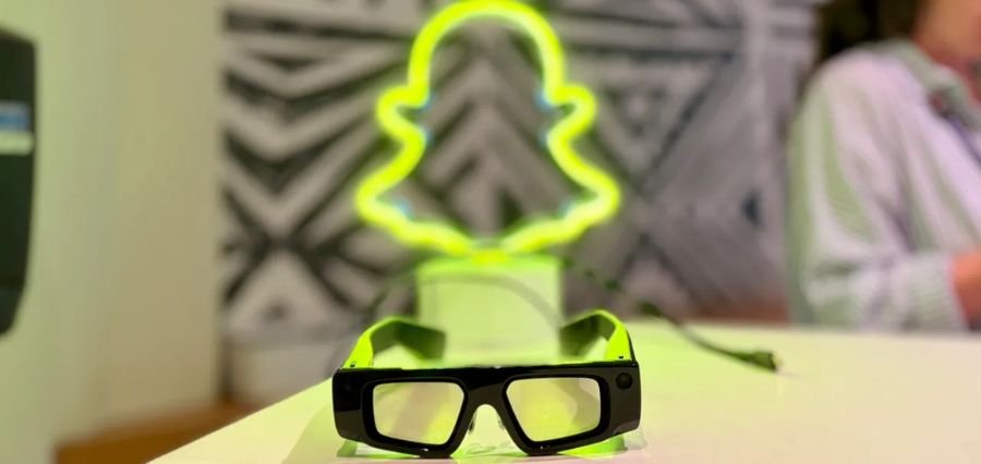You are currently viewing Snap to Release Next-Gen “Specs” AR Glasses in 2026 with AI