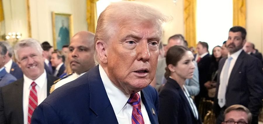 You are currently viewing Trump Urges Guardians and Commanders to Restore Native American Team Names